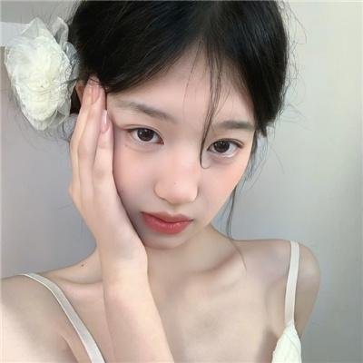 毛骨悚然之红衣男孩